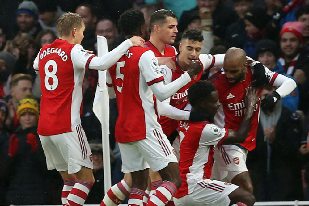 西媒：贝蒂斯与佩莱格里尼达成口头续约协议，新合同至2027年