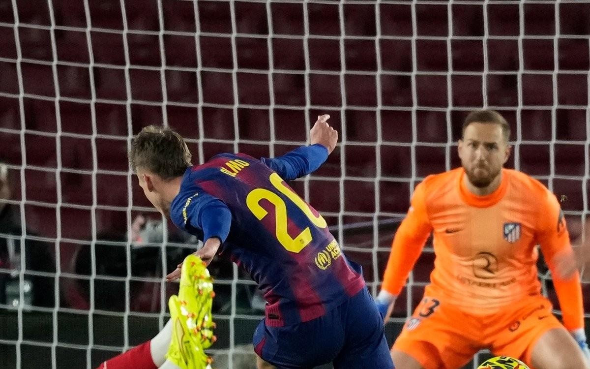 维埃里：现在拿皮奥和其他人比较毫无意义，应该让他安心踢球