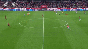 TA：皇马寻求引进后卫和中场；他们愿听取对罗德里戈的报价