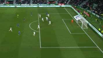 詹姆斯关键时刻上篮得分