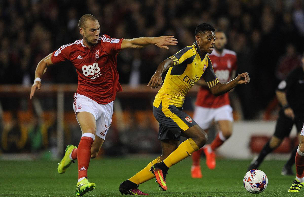 世体：巴萨仍考虑签格里马尔多；坎塞洛、穆尼奥斯也愿意加盟